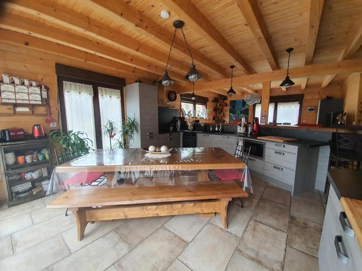 Chalet Du Champs Des Semeaux Wisches Exterior photo